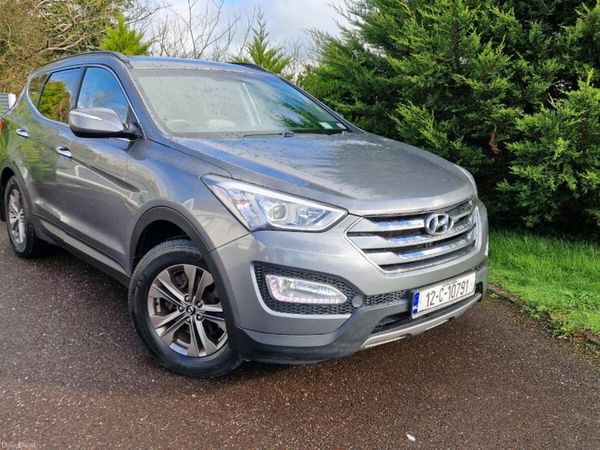 Hyundai Santa Fe SUV, Diesel, 2012, Silver