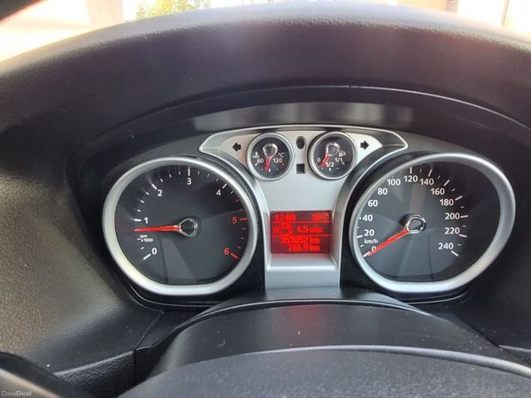 Ford Focus Hatchback, Diesel, 2008, Grey