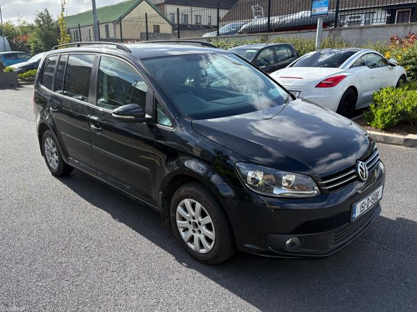Volkswagen Touran MPV, Diesel, 2015, Black