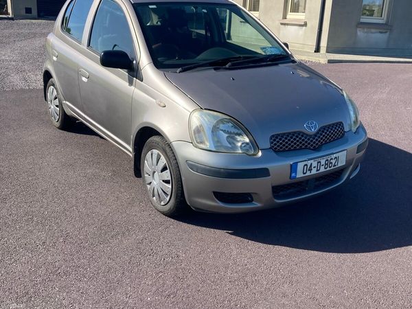 Toyota Yaris Hatchback, Petrol, 2004, Grey