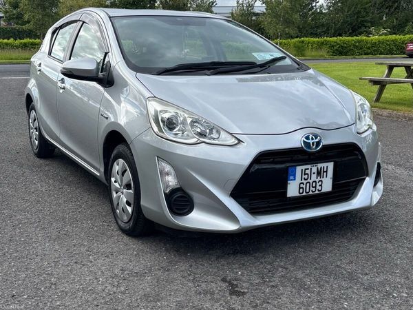 Toyota Aqua Hatchback, Petrol Hybrid, 2015, Silver