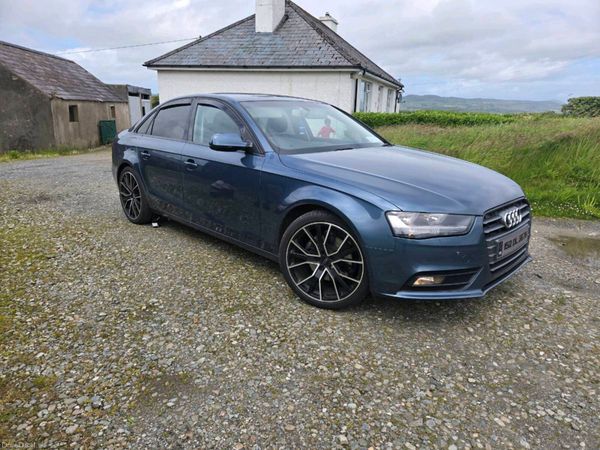 Audi A4 Saloon, Diesel, 2015, Blue