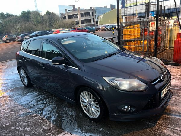 Ford Focus Hatchback, Diesel, 2013, Grey