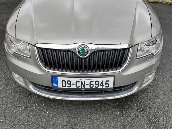Skoda Superb Hatchback, Diesel, 2009, Beige