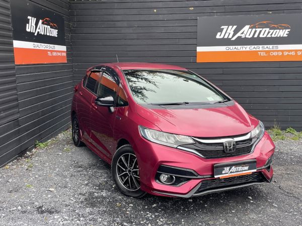 Honda Fit Hatchback, Petrol Hybrid, 2017, Pink