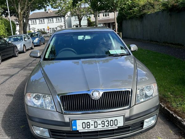 Skoda Octavia Hatchback, Petrol, 2008, Beige