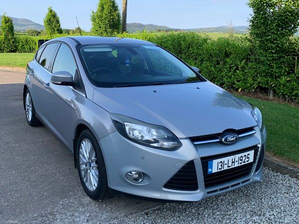 Ford Focus Hatchback, Petrol, 2013, Silver