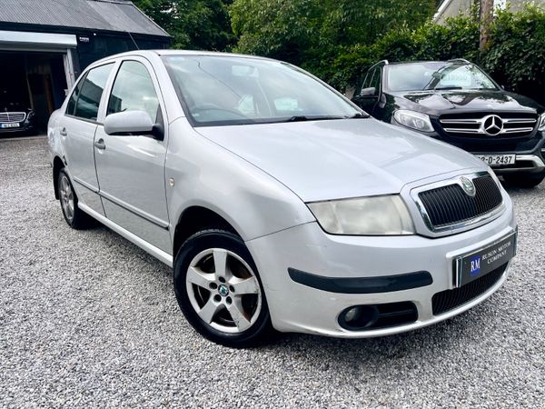 Skoda Fabia Hatchback, Petrol, 2007, Silver