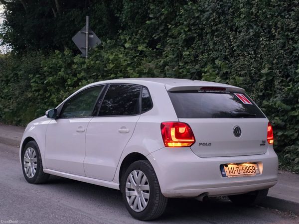 Volkswagen Polo Hatchback, Petrol, 2014, White