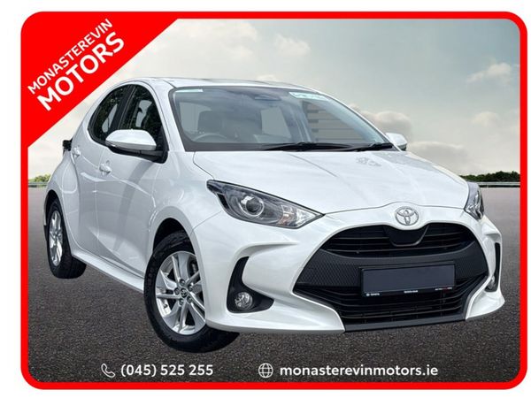 Toyota Yaris Hatchback, Petrol Hybrid, 2025, White