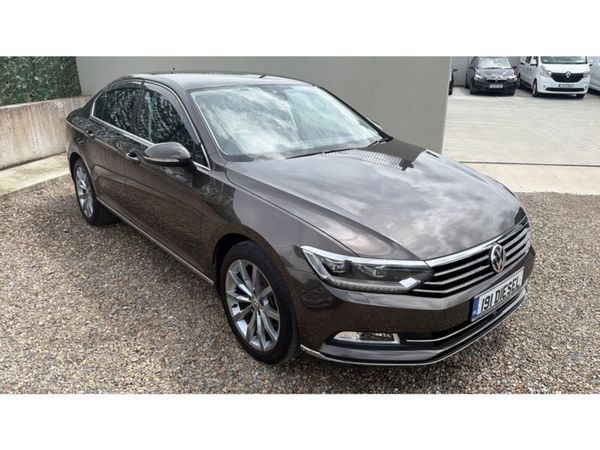 Volkswagen Passat Saloon, Diesel, 2019, Brown
