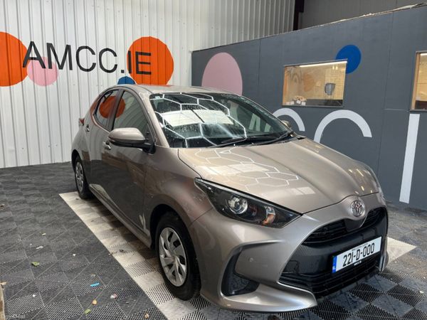 Toyota Yaris Hatchback, Petrol, 2022, Gold