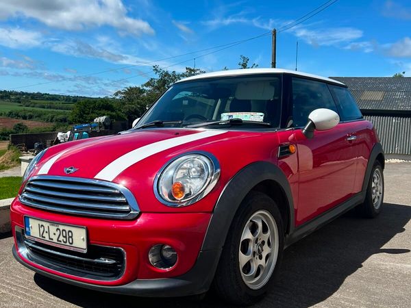 Mini First Hatchback, Petrol, 2012, Red