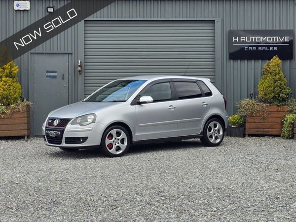 Volkswagen Polo Hatchback, Petrol, 2006, Silver