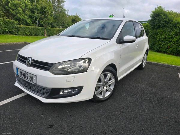 Volkswagen Polo Hatchback, Petrol, 2011, White
