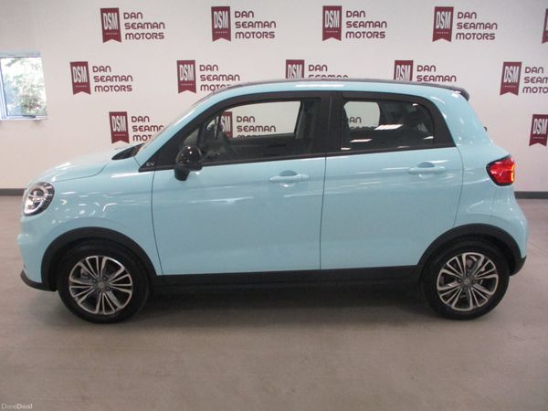 Leapmotor T03 Hatchback, Electric, 2026, Blue