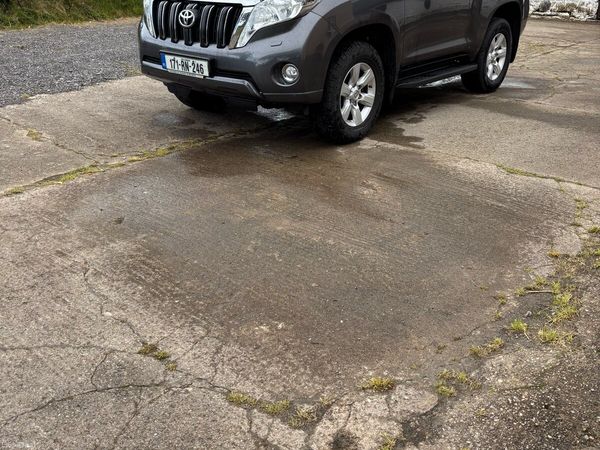 Toyota Land Cruiser SUV, Diesel, 2017, Grey