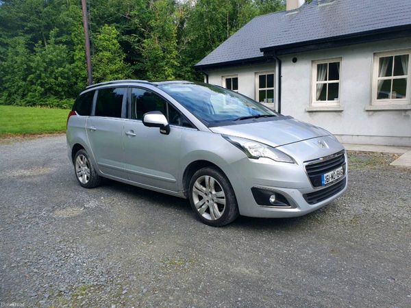 Peugeot 5008 MPV, Diesel, 2016, Grey