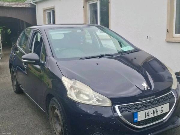 Peugeot 208 Hatchback, Diesel, 2014, Blue