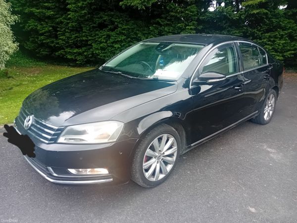 Volkswagen Passat Saloon, Diesel, 2011, Black