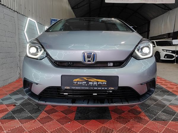 Honda Fit Hatchback, Petrol Hybrid, 2020, Silver