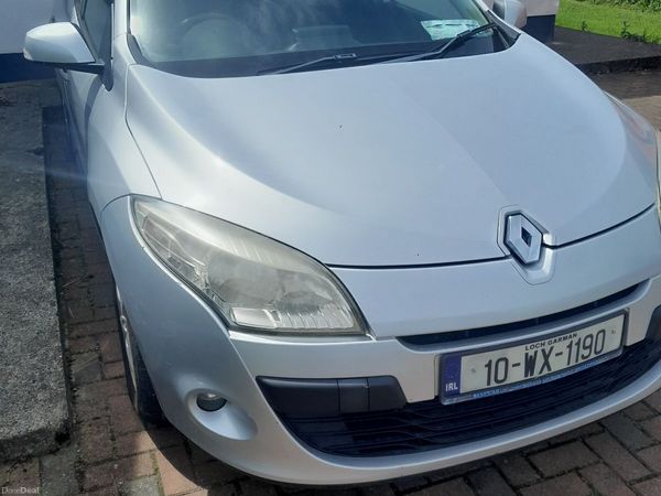 Renault Megane Hatchback, Diesel, 2010, Silver