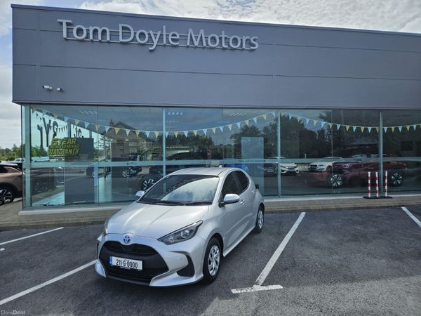Toyota Yaris Hatchback, Petrol, 2021, Silver
