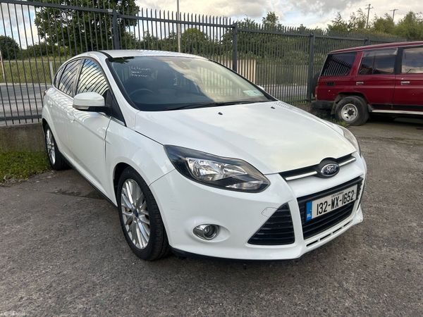 Ford Focus Hatchback, Petrol, 2013, White