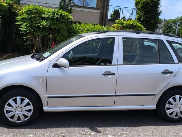 Skoda Fabia Estate/Jeep, Petrol, 2007, Silver