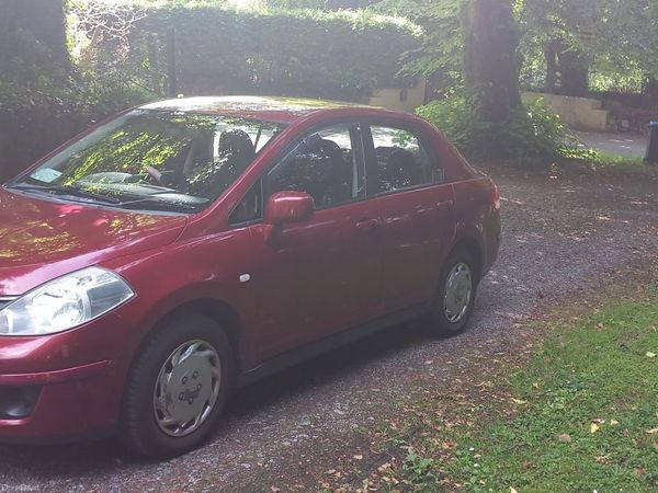 Nissan Tiida Saloon, Petrol, 2008, Red