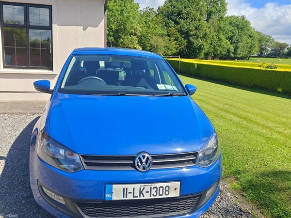Volkswagen Polo Hatchback, Petrol, 2011, Blue