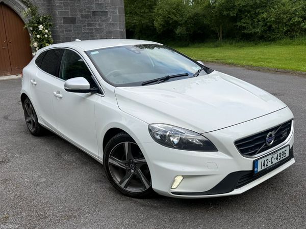 Volvo V40 Hatchback, Diesel, 2014, White