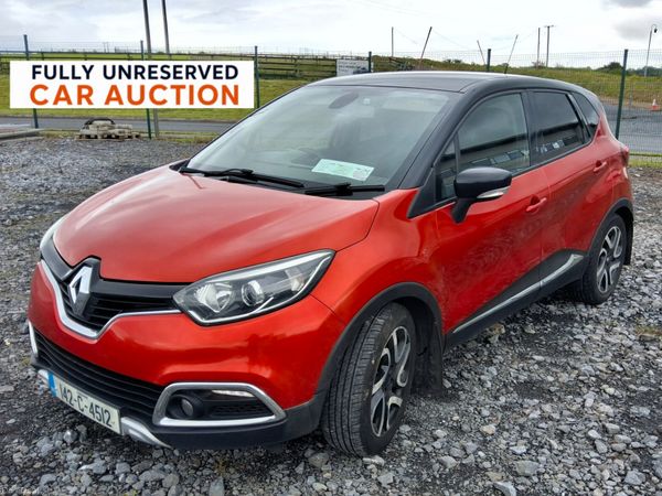 Renault Captur Hatchback, Diesel, 2014, Red