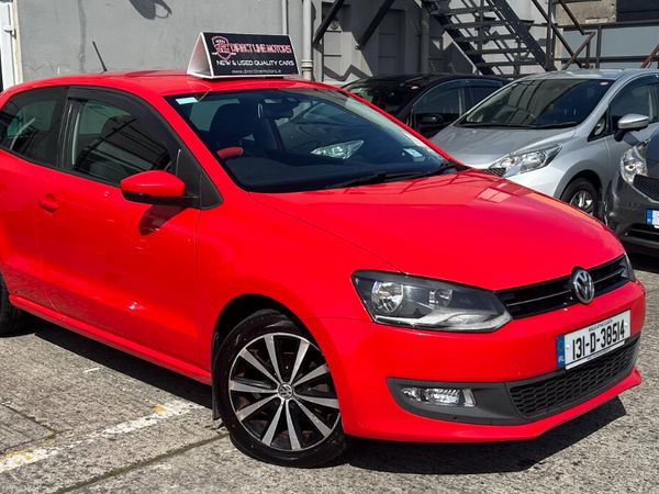 Volkswagen Polo Hatchback, Petrol, 2013, Red