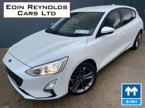 Ford Focus Hatchback, Petrol, 2019, White