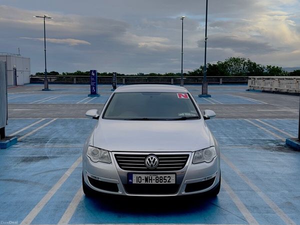 Volkswagen Passat Saloon, Diesel, 2010, Silver