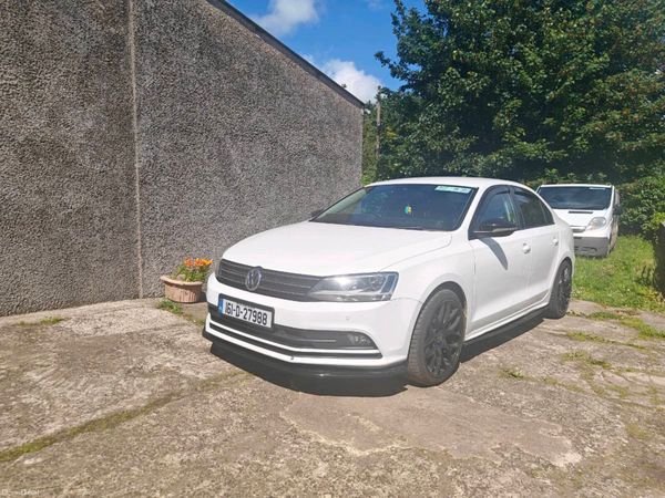 Volkswagen Jetta Saloon, Diesel, 2016, White