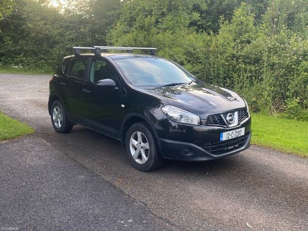 Nissan Qashqai Estate/Jeep, Diesel, 2012, Black