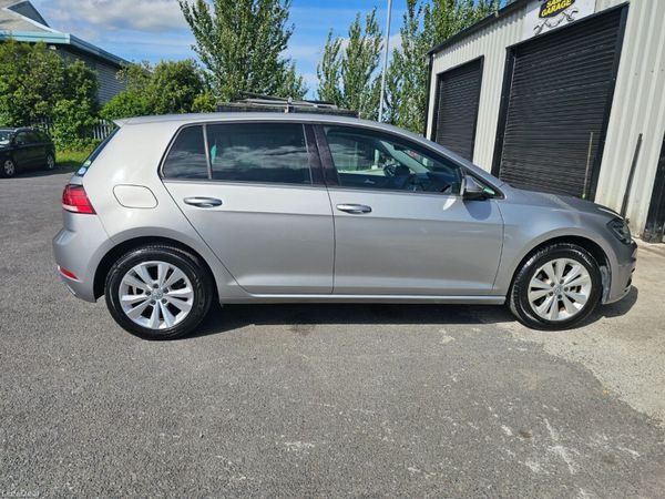 Volkswagen Golf Hatchback, Petrol, 2017, Grey