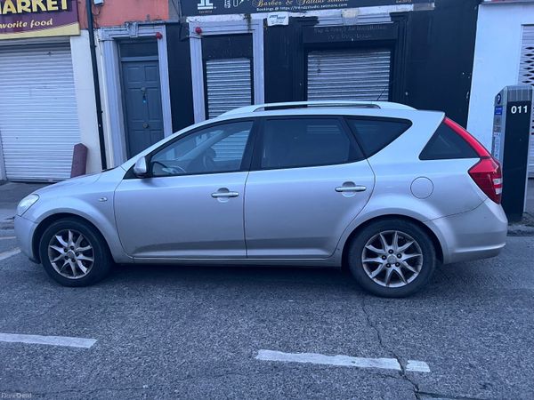 Kia Ceed Estate, Diesel, 2008, Silver
