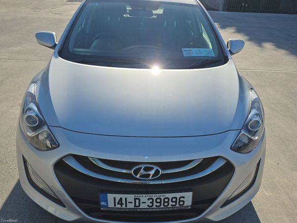 Hyundai i30 Hatchback, Petrol, 2014, Silver