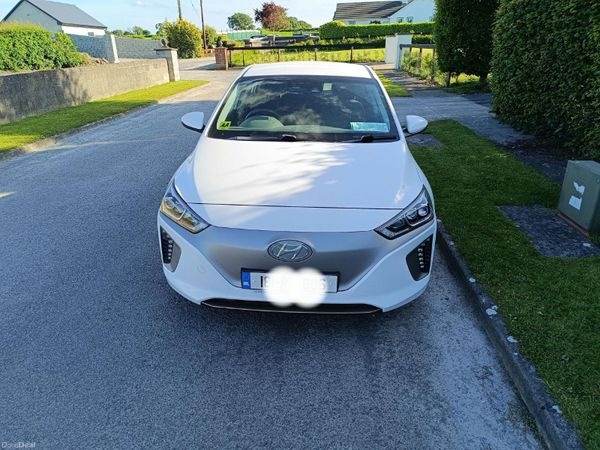 Hyundai IONIQ Hatchback, Electric, 2018, White