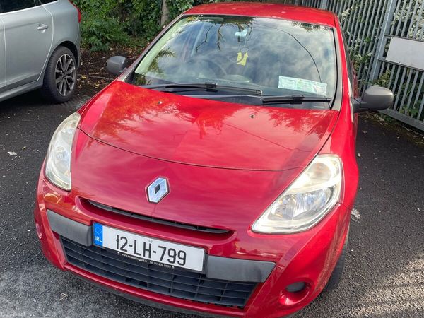 Renault Clio Hatchback, Ethanol Petrol, 2012, Red