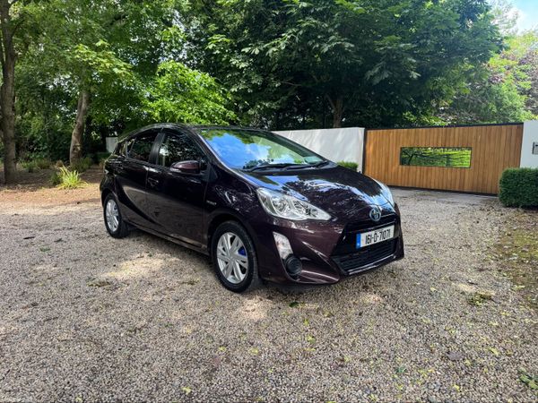 Toyota Aqua Hatchback, Petrol Hybrid, 2016, Purple