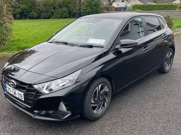 Hyundai i20 Hatchback, Petrol, 2021, Black