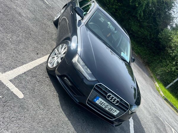 Audi A4 Saloon, Diesel, 2014, Blue