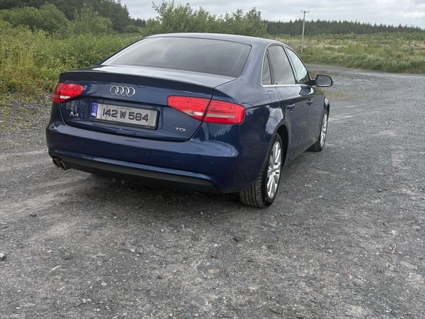 Audi A4 Saloon, Diesel, 2014, Blue