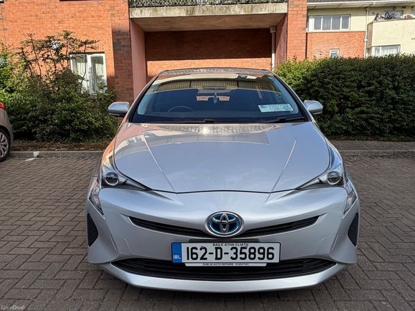 Toyota Prius Hatchback, Petrol Hybrid, 2016, Silver