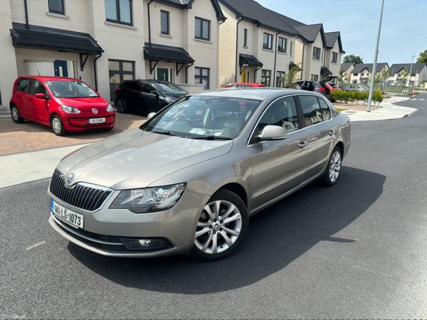 Skoda Superb Hatchback, Diesel, 2014, Beige