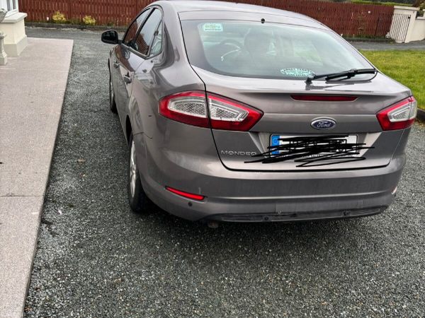 Ford Mondeo Hatchback, Diesel, 2012, Brown
